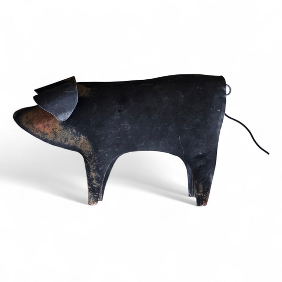 Handmade 12″ 3D Rustic Metal Pig Sculpture – Folk Art Farmhouse Decor - Picture 2 of 5